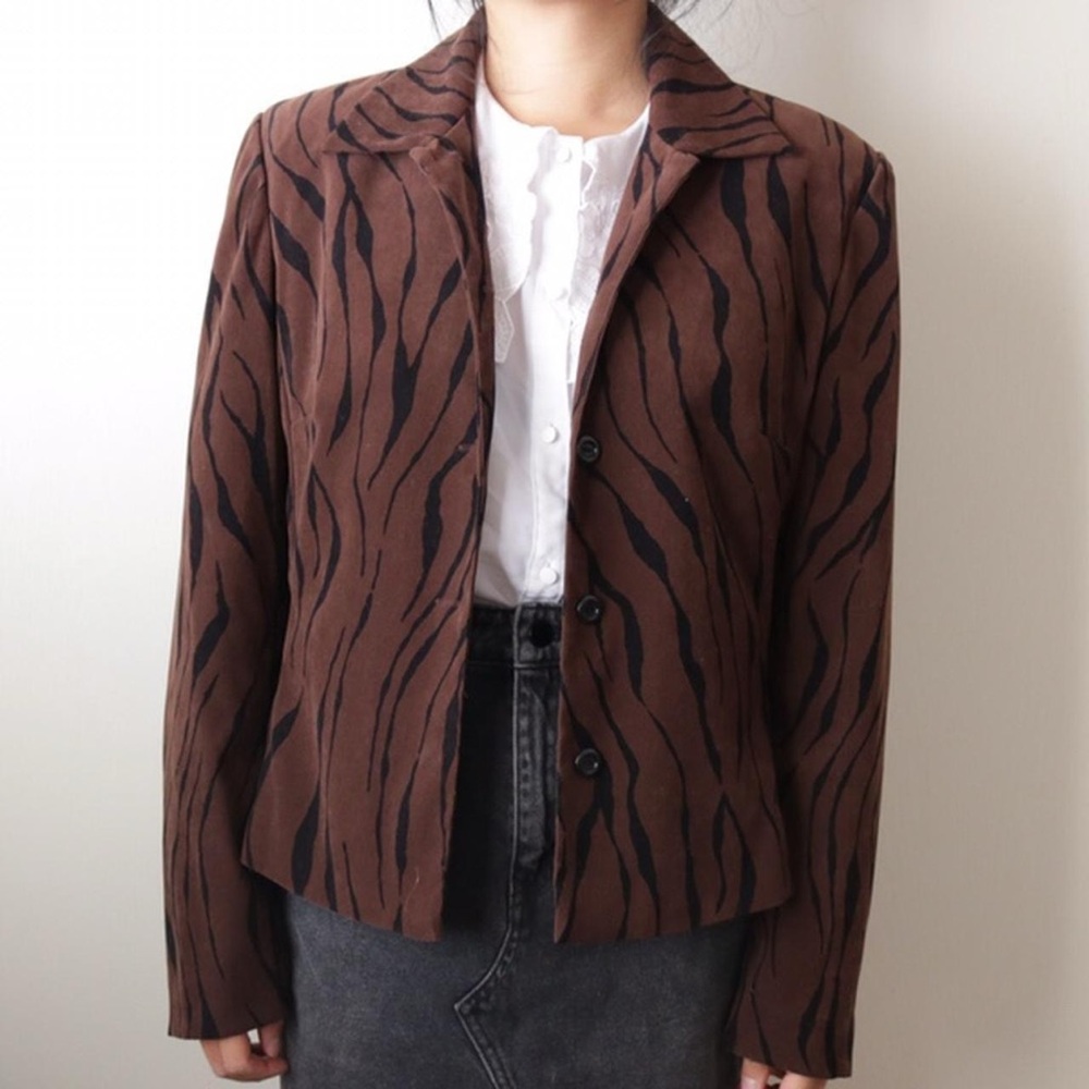 Brown Tiger Patterned Jacket - image 1